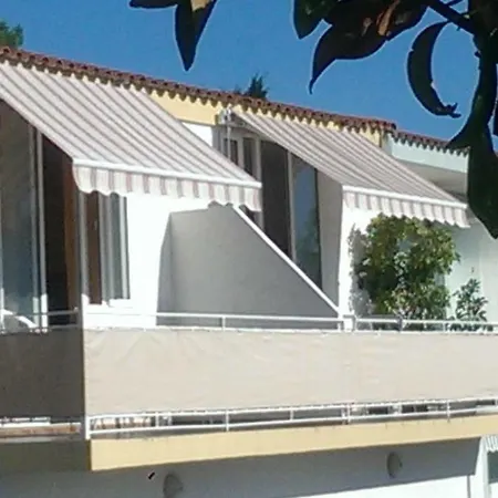 Carevic Guest house *
